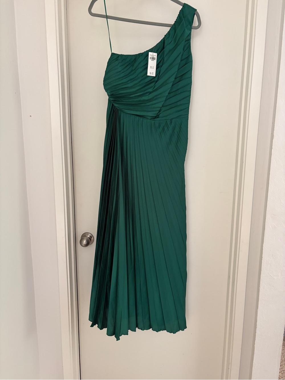 Abercrombie & Fitch One-Shoulder Green Pleated Midi Dress